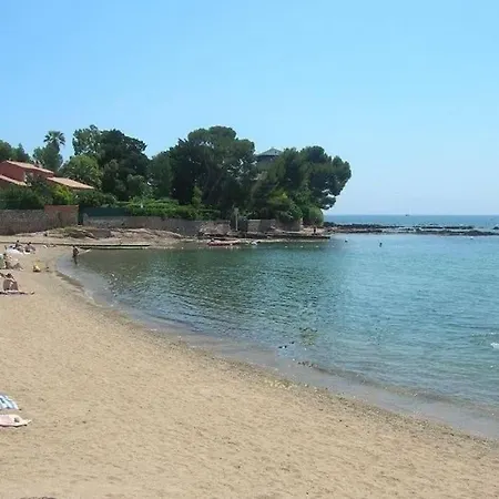 Proche - Piscine * Saint-Raphael (Var)